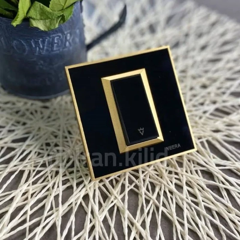 کلید تک پل ویرا مدل تمام پلکسی پرد کلاسیک مشکی طلایی